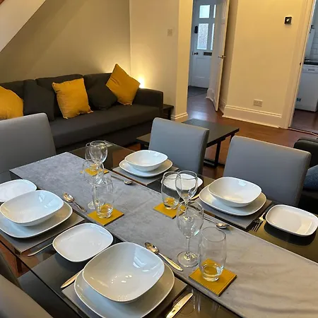 Hyde Brewery House - 2 Bedroom House With Parking Winchester Exterior photo