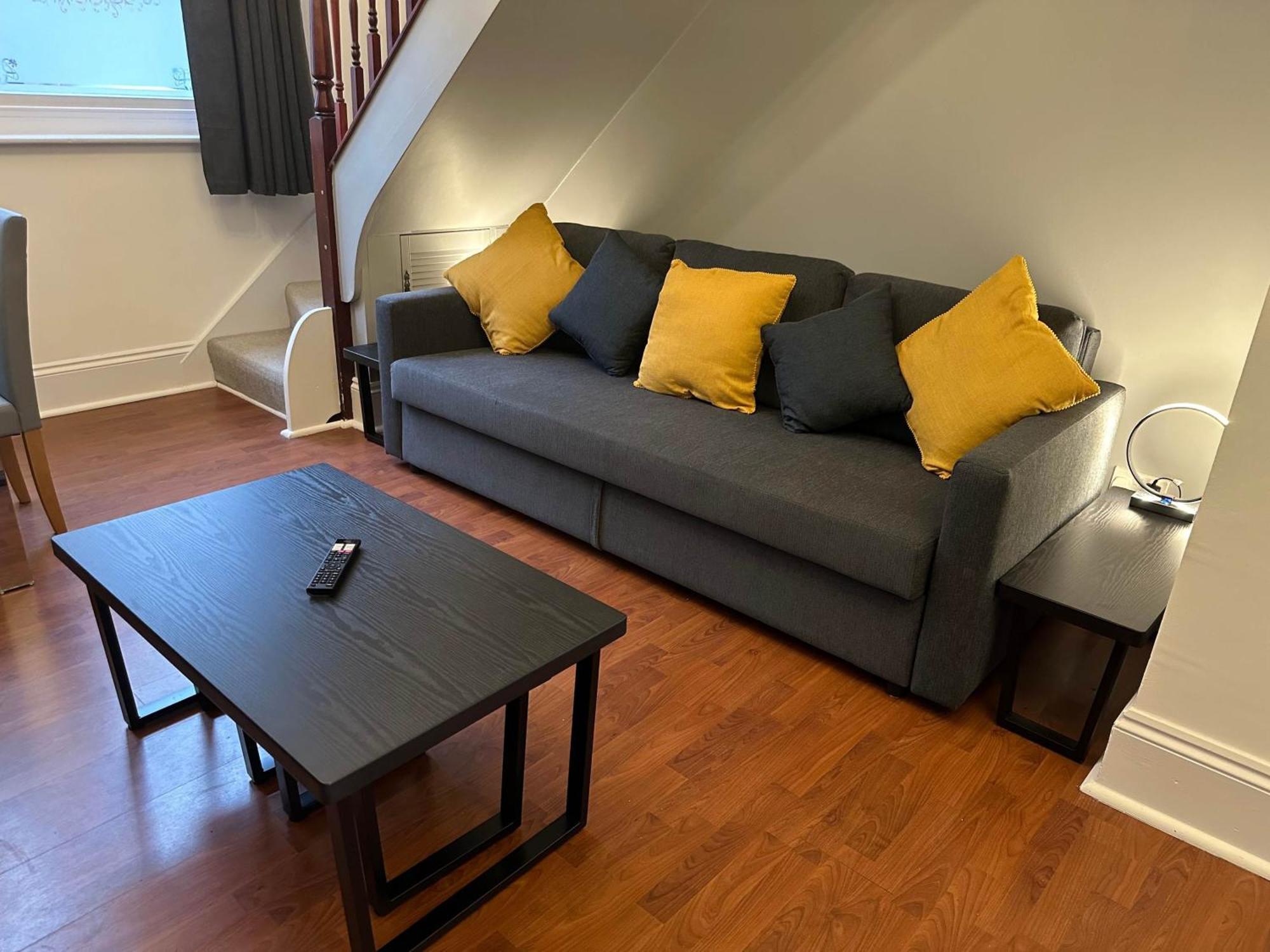 Holiday home Hyde Brewery House - 2 Bedroom House With Parking