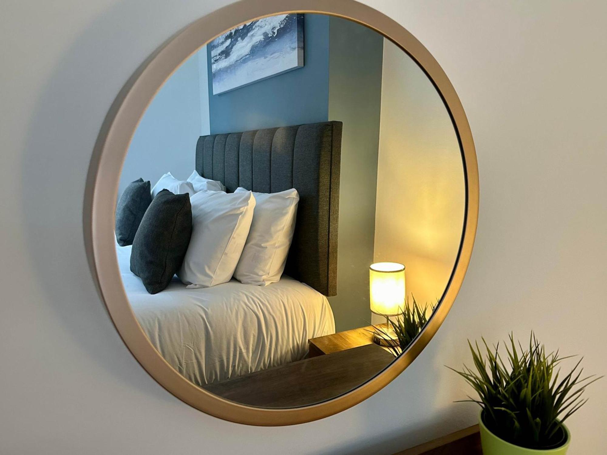 Дом отдыха Hyde Brewery House - 2 Bedroom House With Parking Винчестер